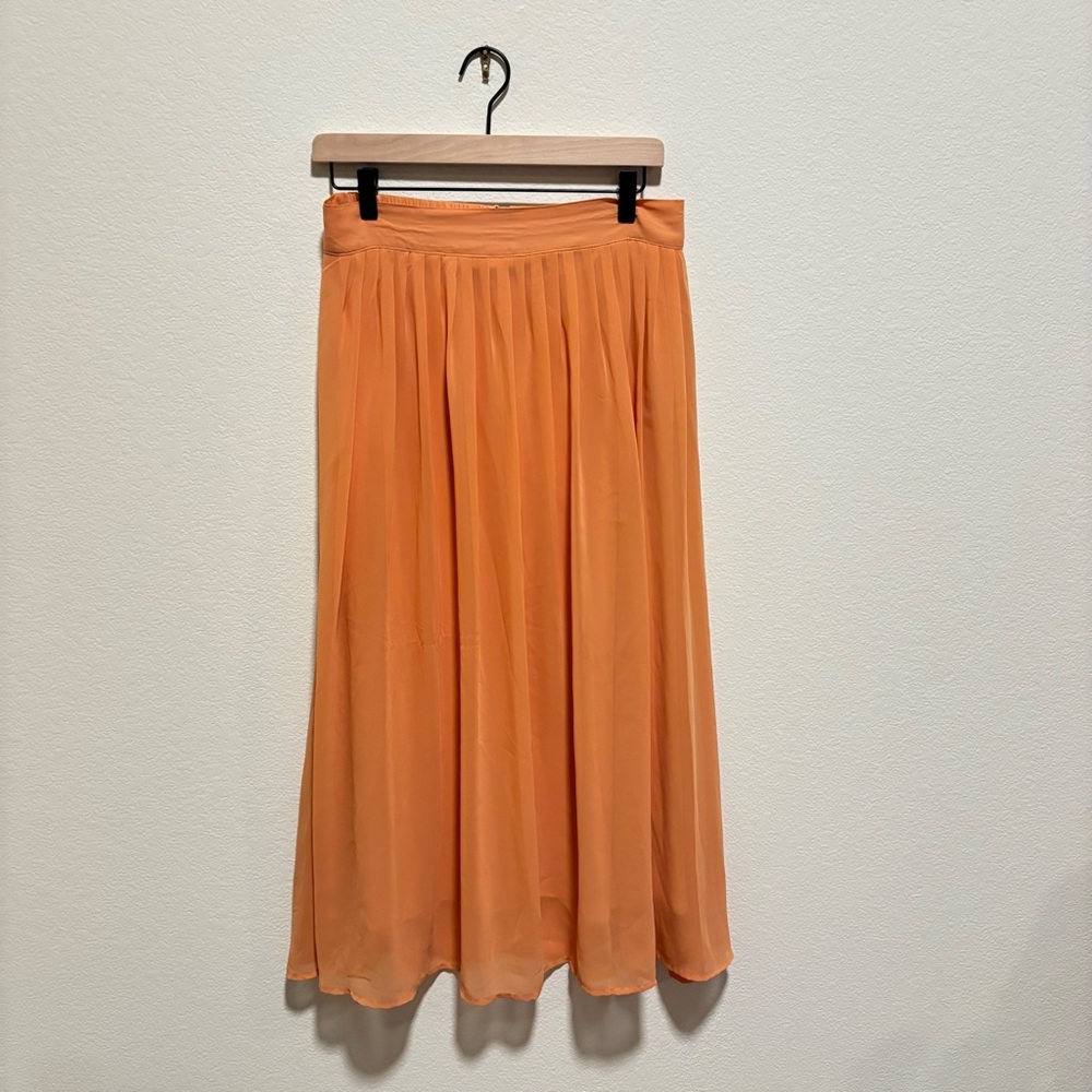 Forever 21 XXI Vibrant Orange mango pleated max Skirt